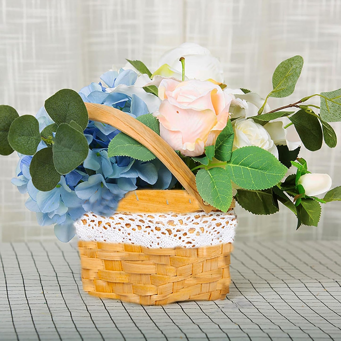 Rustic Square Wicker Basket with Lace Trim β Handwoven Decorative Flower Basket with Handle for Wedding, Party, Home Decor